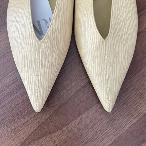 ZARA Women's Fashion, Footwear SIZE EUR 38 USA 7 1/2 2658/710/105 - Picture 1 of 2